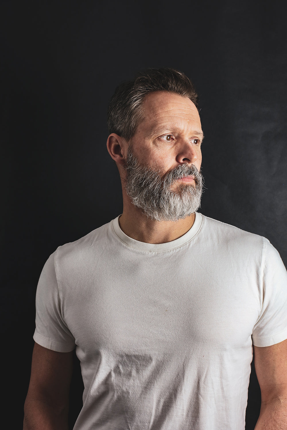 MEN'S GROOMING TIPS FOR A HEALTHY BEARD AND SKIN
