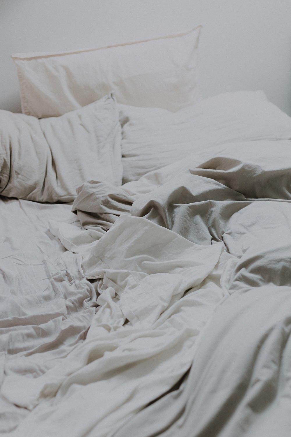 THE IMPACT OF SLEEP ON MEN'S SKIN HEALTH AND HOW TO IMPROVE IT